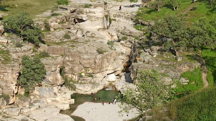 آبشار گله جنی باشت